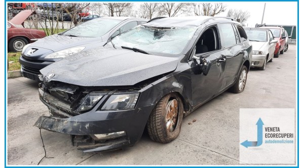 SKODA OCTAVIA 5E del 2017 parti usate e ricambi - Tipo Motore CRM