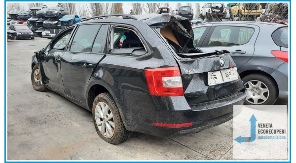 SKODA OCTAVIA 5E del 2017 parti usate e ricambi - Tipo Motore CRM