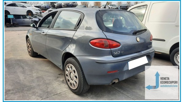 ALFA ROMEO 147 W8 del 2003 parti usate e ricambi - Tipo Motore AR37203