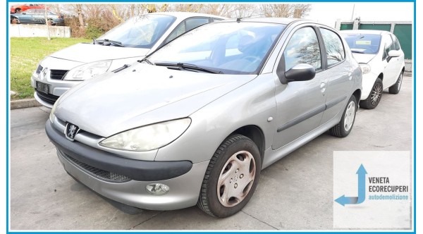PEUGEOT 206  del 2003 parti usate e ricambi - Tipo Motore HFX