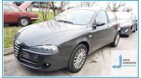 ALFA ROMEO 147 W8 del 2006 parti usate e ricambi - Tipo Motore 937A3000