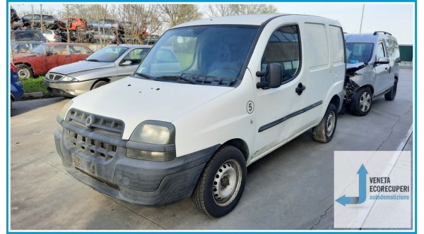 FIAT DOBLO' CARGO 1W del 2002 parti usate e ricambi - Tipo Motore 182B9000