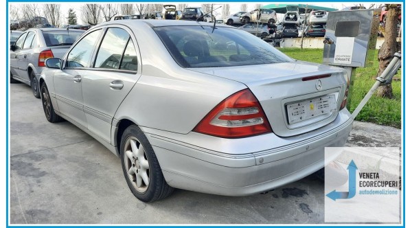 MERCEDES-BENZ Classe C W/S203 del 2004 parti usate e ricambi - Tipo Motore 646963