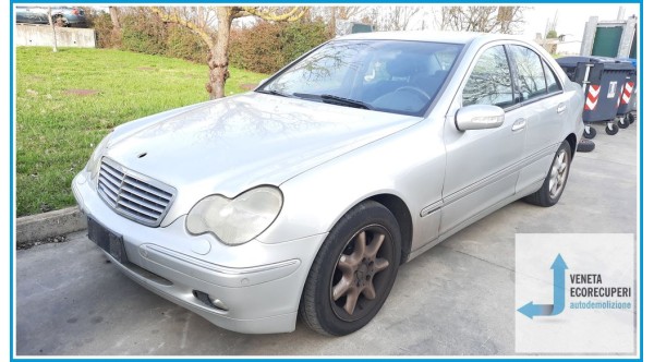 MERCEDES-BENZ Classe C W/S203 del 2004 parti usate e ricambi - Tipo Motore 646963