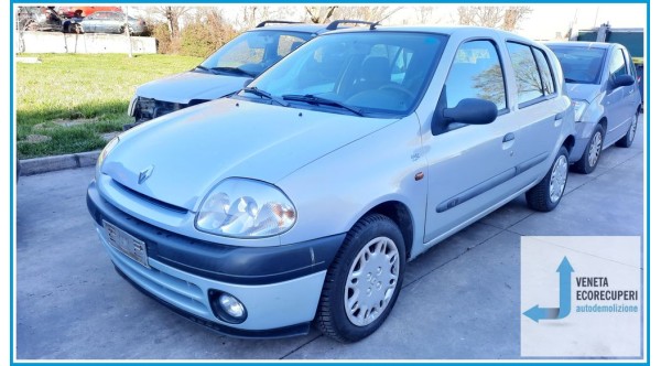 RENAULT CLIO 2a Serie  del 2000 parti usate e ricambi - Tipo Motore D7FD7