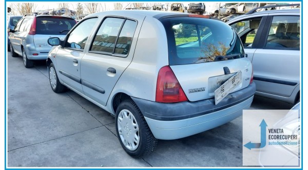 RENAULT CLIO 2a Serie  del 2000 parti usate e ricambi - Tipo Motore D7FD7