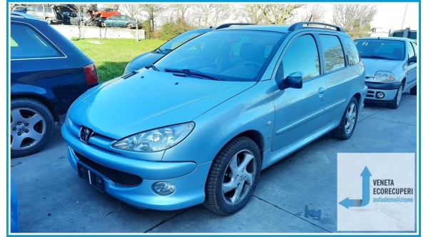 PEUGEOT 206  del 2004 parti usate e ricambi - Tipo Motore KFU