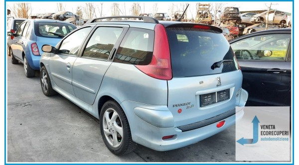 PEUGEOT 206  del 2004 parti usate e ricambi - Tipo Motore KFU