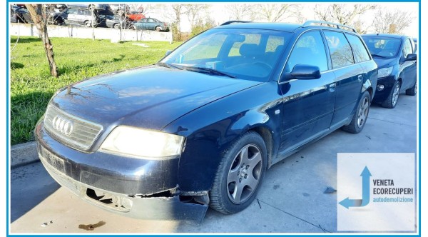 AUDI A6 4B del 2000 parti usate e ricambi - Tipo Motore AKE