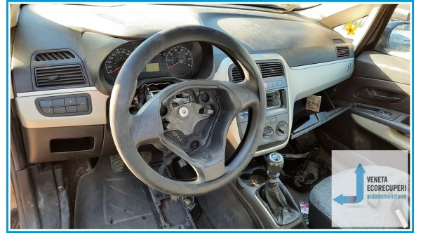 FIAT GRANDE PUNTO 2Y del 2007 parti usate e ricambi - Tipo Motore 199A4000