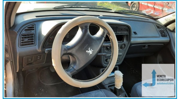 PEUGEOT 306  del 1997 parti usate e ricambi - Tipo Motore NFZ
