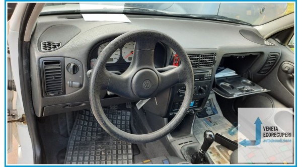 VOLKSWAGEN POLO 3a Serie  del 1997 parti usate e ricambi - Tipo Motore AER