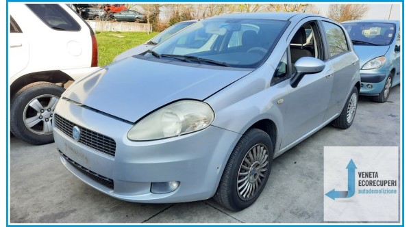 FIAT GRANDE PUNTO 2Y del 2007 parti usate e ricambi - Tipo Motore 199A4000
