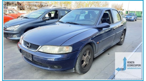 OPEL VECTRA J96 del 1999 parti usate e ricambi - Tipo Motore X16XEL