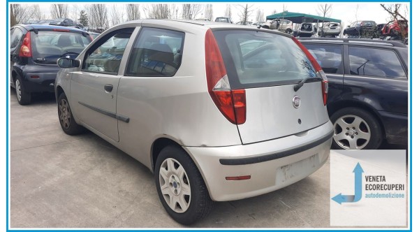 FIAT PUNTO 1N/1P del 2004 parti usate e ricambi - Tipo Motore 188A4000