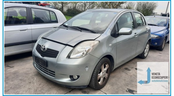 TOYOTA YARIS  del 2006 parti usate e ricambi - Tipo Motore 2SZFE