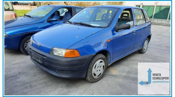 FIAT PUNTO 1a Serie  del 1997 parti usate e ricambi - Tipo Motore 176B2000