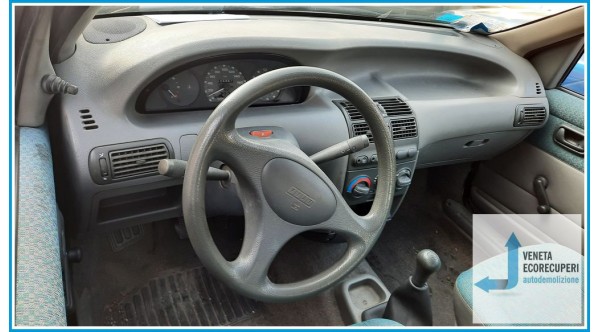 FIAT PUNTO 1a Serie  del 1997 parti usate e ricambi - Tipo Motore 176B2000