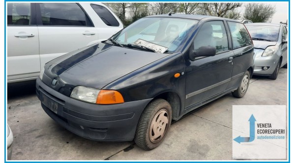 FIAT PUNTO 1a Serie  del 1997 parti usate e ricambi - Tipo Motore 176B2000