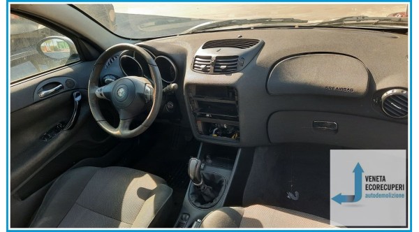 ALFA ROMEO 147 W8 del 2004 parti usate e ricambi - Tipo Motore AR37203