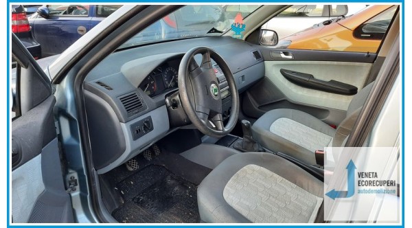 SKODA FABIA 6Y del 2002 parti usate e ricambi