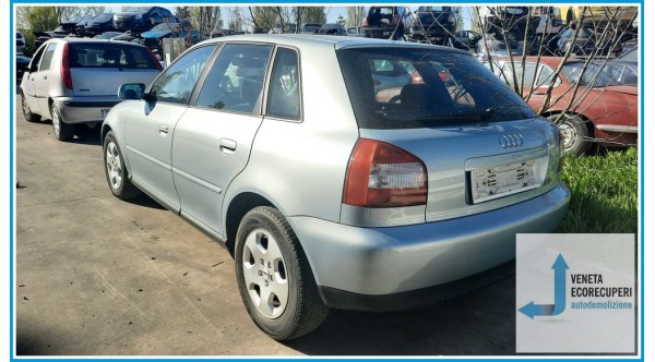 AUDI A3 8L del 2001 parti usate e ricambi - Tipo Motore AUM
