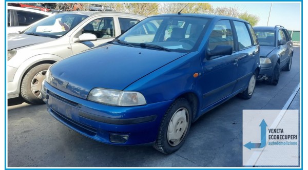FIAT PUNTO 1a Serie  del 1996 parti usate e ricambi - Tipo Motore 176A8000