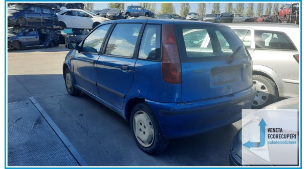 FIAT PUNTO 1a Serie  del 1996 parti usate e ricambi - Tipo Motore 176A8000