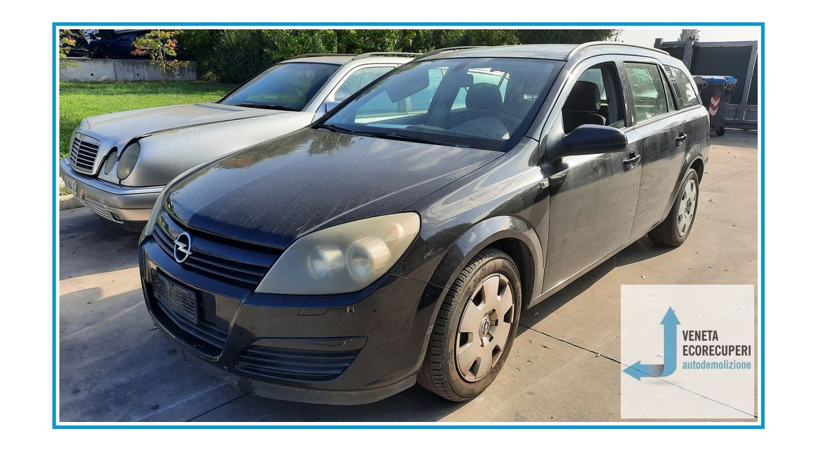 OPEL ASTRA A04 del 2005 parti usate e ricambi