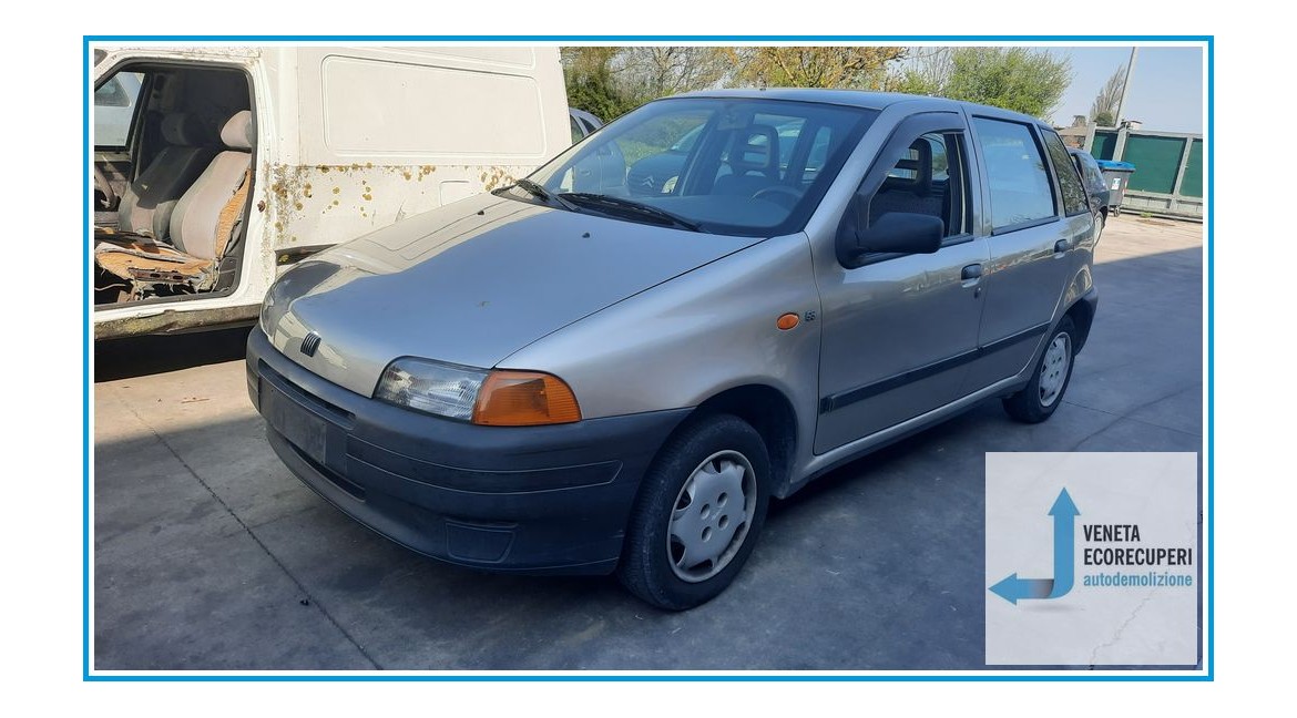 FIAT PUNTO 1a Serie  del 1998 parti usate e ricambi - Tipo Motore 176B2000