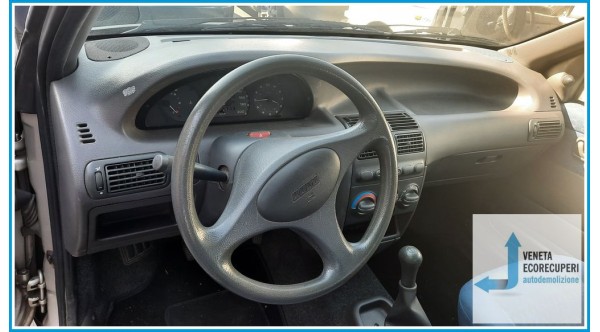 FIAT PUNTO 1a Serie  del 1998 parti usate e ricambi - Tipo Motore 176B2000