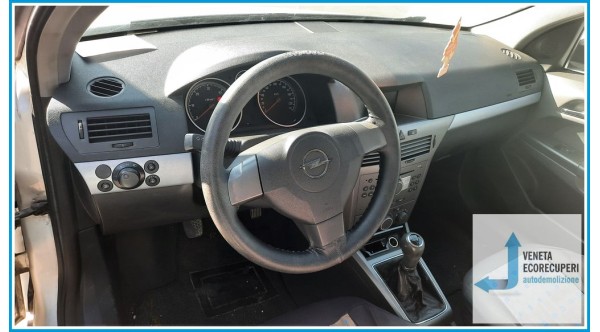 OPEL ASTRA A04 del 2005 parti usate e ricambi - Tipo Motore Z17DTL