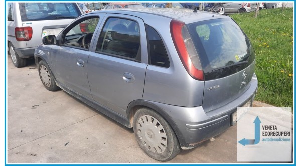 OPEL CORSA X01 del 2005 parti usate e ricambi - Tipo Motore Z13DT