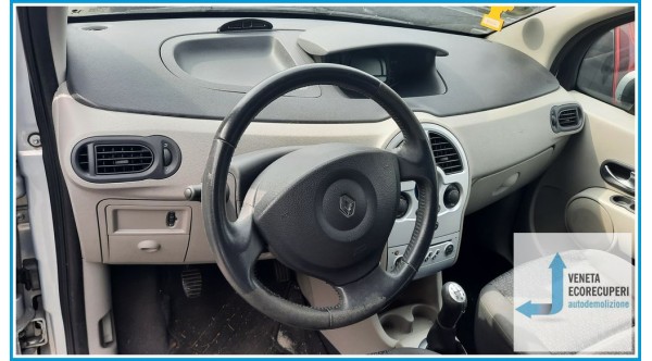 RENAULT MODUS 1a Serie  del 2006 parti usate e ricambi - Tipo Motore K9KT7