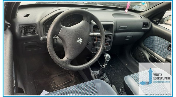 PEUGEOT 106  del 2000 parti usate e ricambi - Tipo Motore HDZ