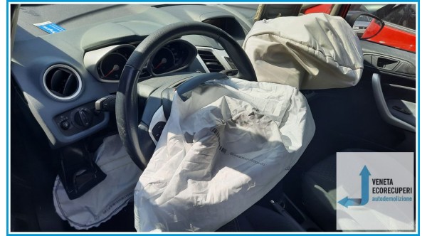 FORD FIESTA CB1 del 2010 parti usate e ricambi - Tipo Motore SNJB