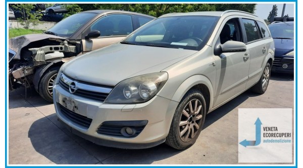 OPEL ASTRA A04 del 2007 parti usate e ricambi