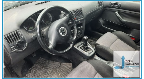 VOLKSWAGEN GOLF 1J del 2002 parti usate e ricambi - Tipo Motore Azd