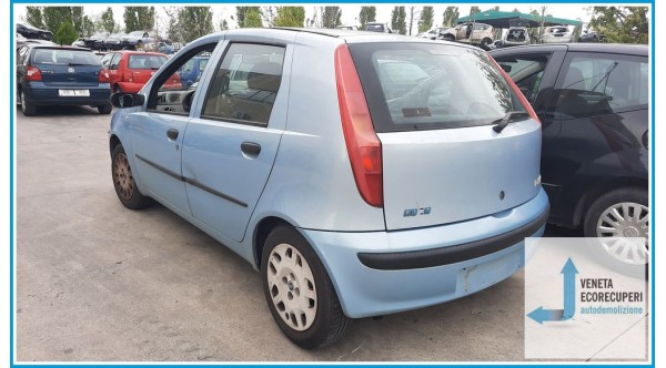 FIAT PUNTO 1N/1P del 2000 parti usate e ricambi - Tipo Motore 188A4000