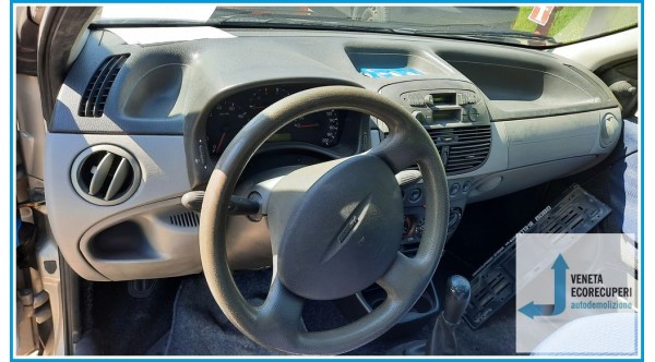 FIAT PUNTO 1N/1P del 2001 parti usate e ricambi - Tipo Motore 188A2000