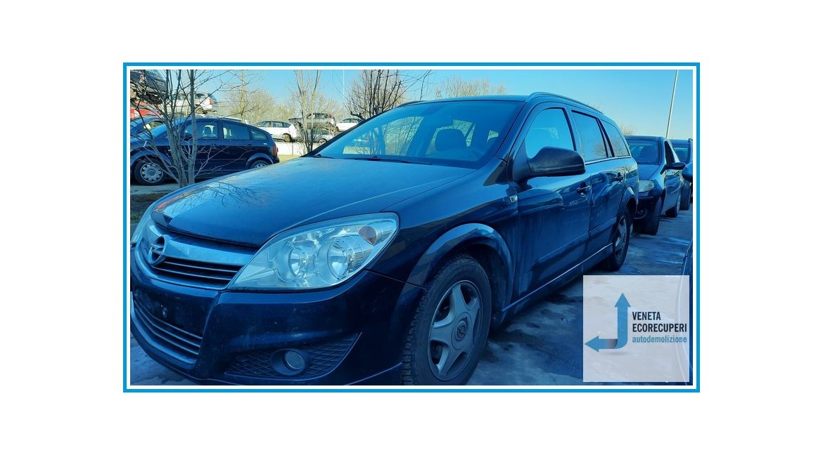 OPEL ASTRA A04 del 2009 parti usate e ricambi