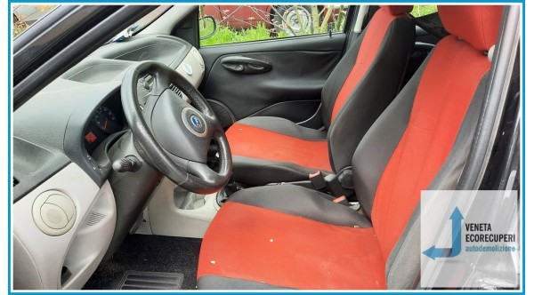 FIAT PUNTO 2U del 2005 parti usate e ricambi - Tipo Motore 188a9000