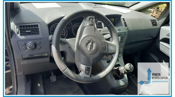 OPEL ZAFIRA A05 del 2006 parti usate e ricambi