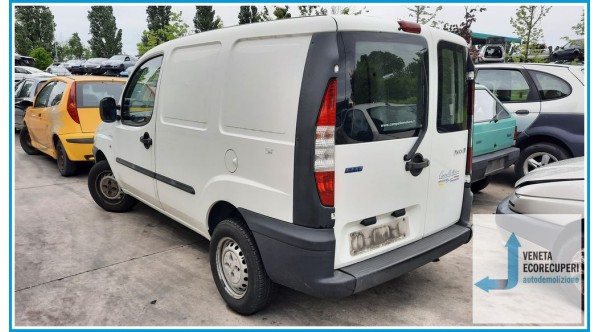 FIAT DOBLO' CARGO 1W del 2002 parti usate e ricambi - Tipo Motore 223A6000