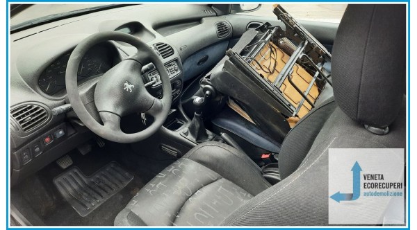 PEUGEOT 206  del 2000 parti usate e ricambi - Tipo Motore KFX