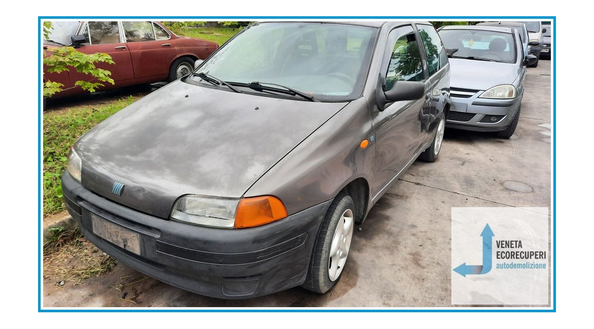 FIAT PUNTO 1a Serie  del 1997 parti usate e ricambi - Tipo Motore 176B2000