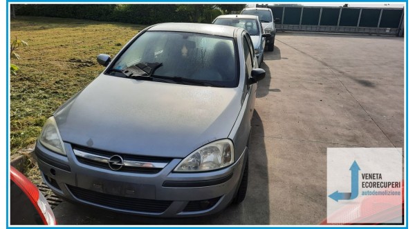 OPEL CORSA X01 del 2004 parti usate e ricambi - Tipo Motore Z13DT