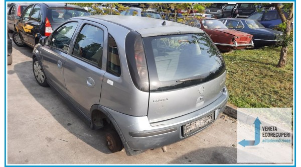 OPEL CORSA X01 del 2004 parti usate e ricambi - Tipo Motore Z13DT