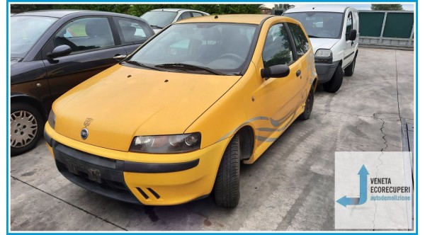 FIAT PUNTO 1N/1P del 2002 parti usate e ricambi - Tipo Motore 188A5000
