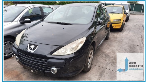 PEUGEOT 307  del 2006 parti usate e ricambi - Tipo Motore NFU